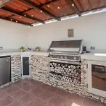 Downtown Penthouse, Pool, Pvt Roof Terrace With Bbq