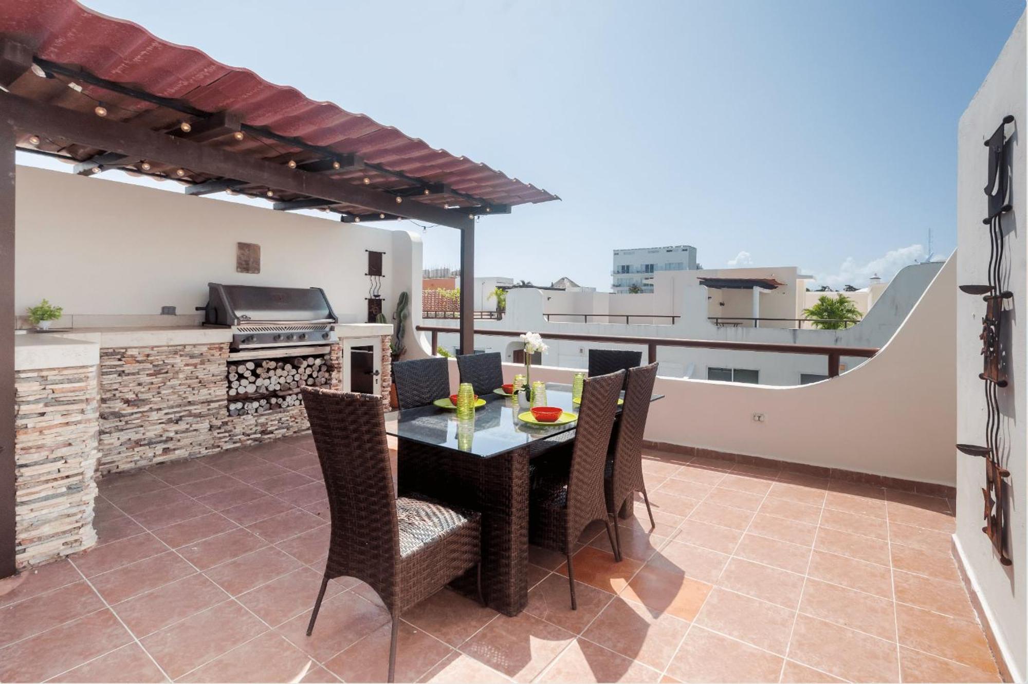 Сasa de vacaciones Downtown Penthouse, Pool, Pvt Roof Terrace With Bbq