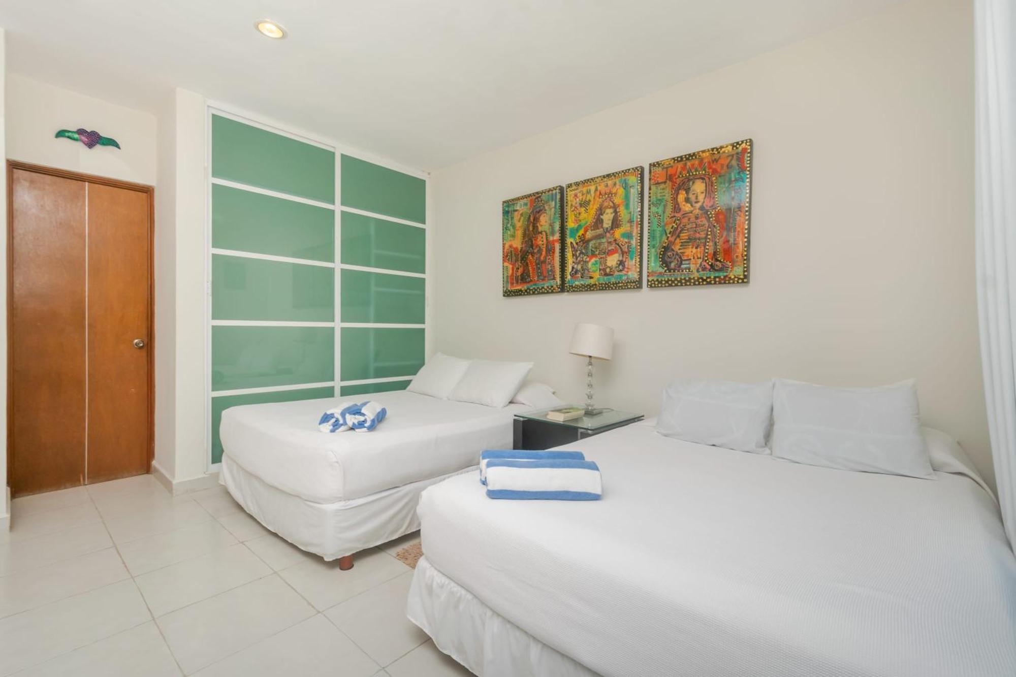 Downtown Penthouse, Pool, Pvt Roof Terrace With Bbq *